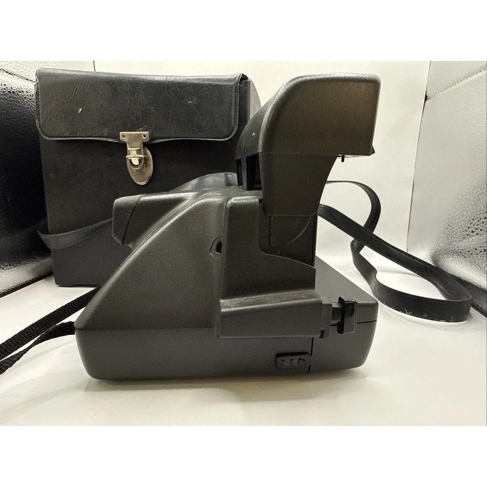 VTG Polaroid One Step Flash 600 Close Up Instant Film Camera UNTESTED W/ Case
